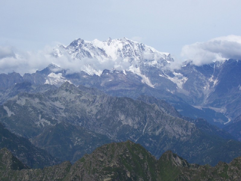 Monte Rosa dal Capezzone (Val Strona - VCO) Monte Rosa dal Capezzone (Val Strona - VCO)