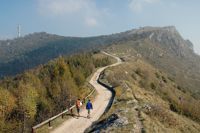 DOLCE PENDENZA PER IL MONTE RAI DOLCE PENDENZA PER IL MONTE RAI