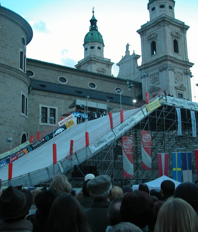 Snowboard in Piazza
