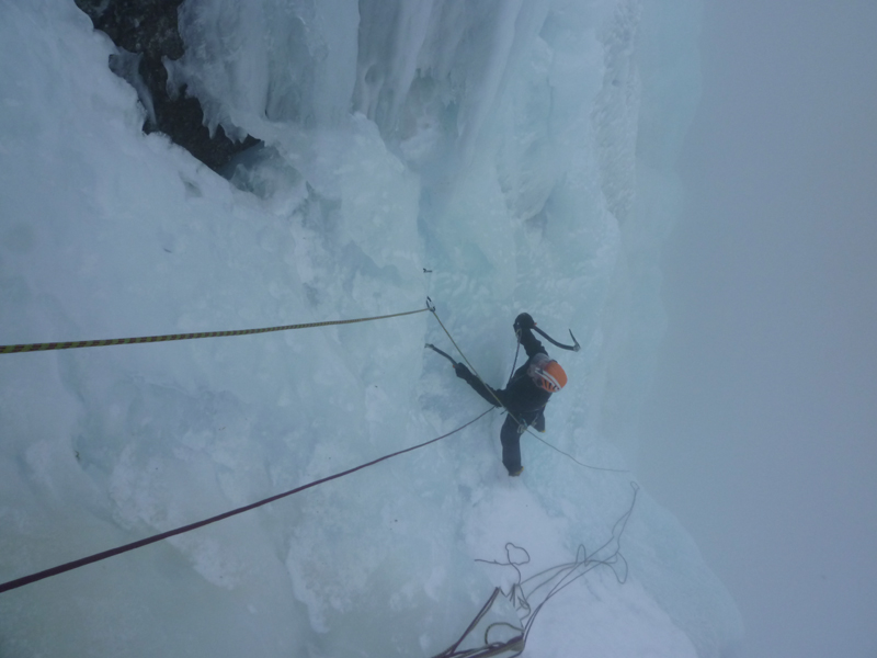 Albigna: Il Candelone, variante della grotta