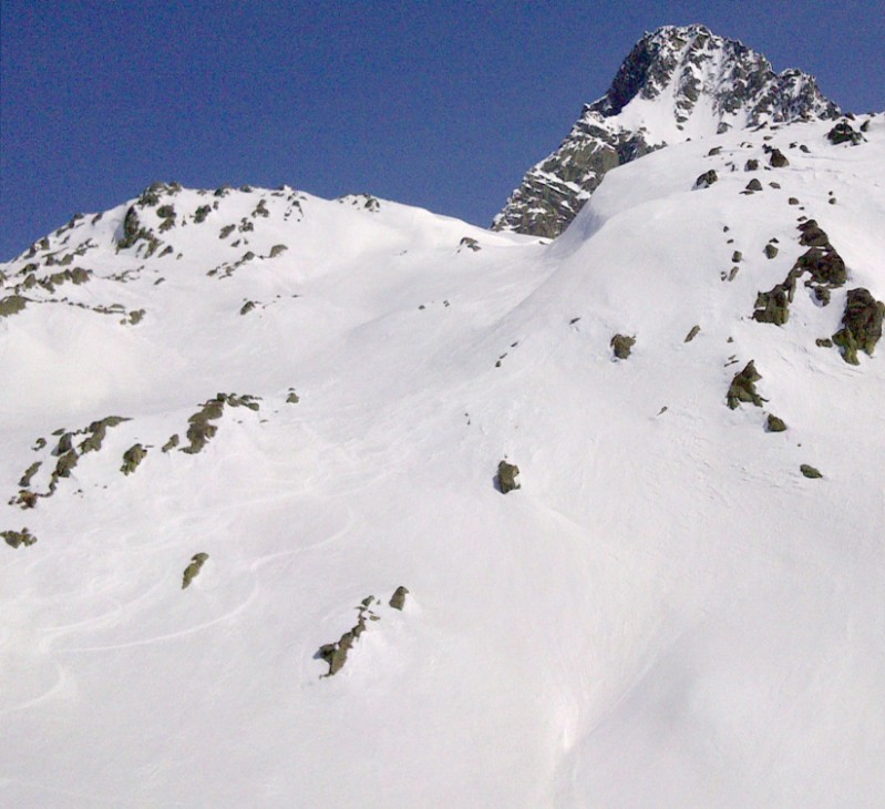 ultimo pendio tornando al passo - discesa W - Suretta ultimo pendio tornando al passo - discesa W - Suretta