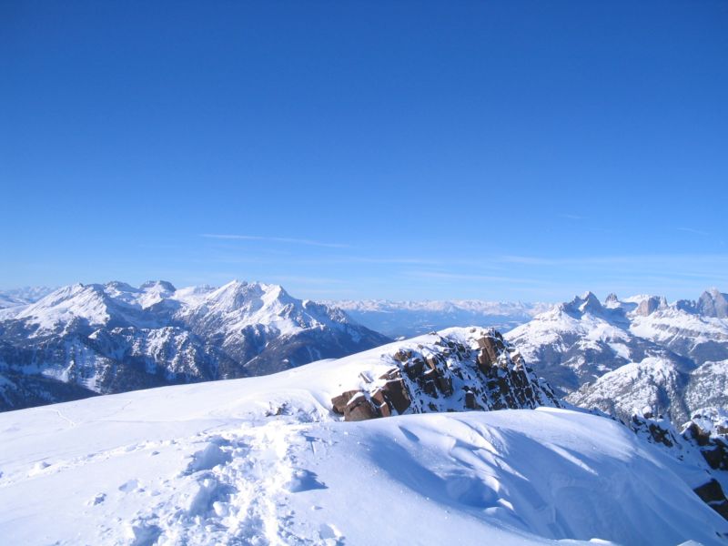 scialpinismo a cima Lastei