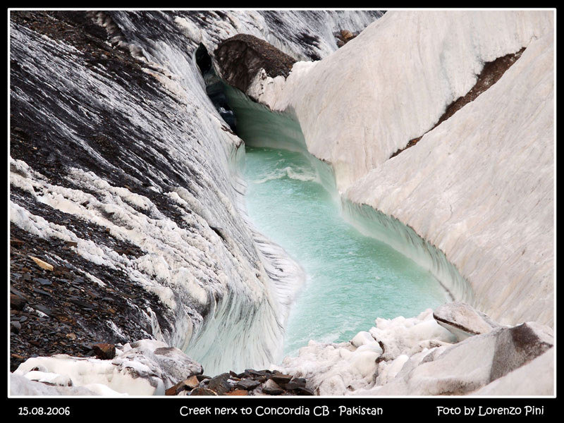 Pakistan - Torrenti di ghiaccio Pakistan - Torrenti di ghiaccio