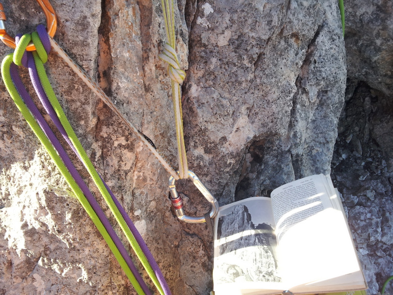 In sosta si consulta la Buscaini In sosta si consulta la Buscaini