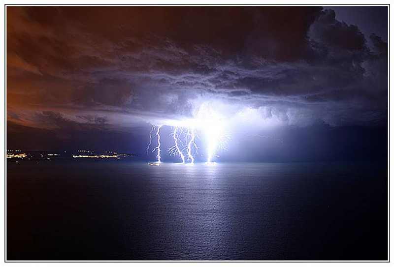 lampi sul golfo lampi sul golfo