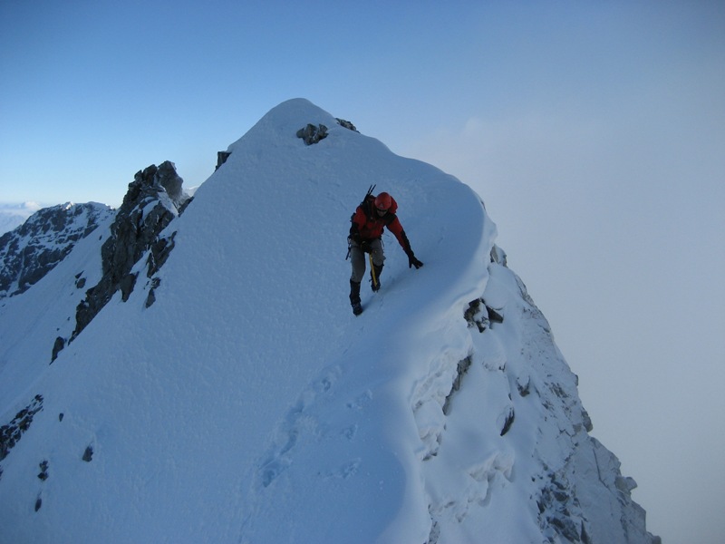 In arrampicata sulla Suldengrat