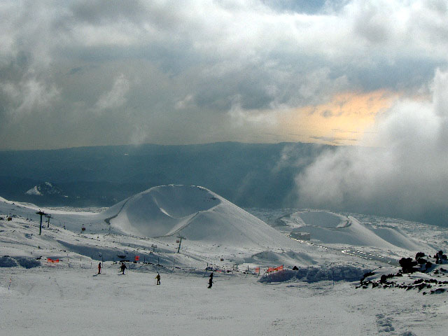 piste sull'etna tra i crateri.. piste sull'etna tra i crateri..