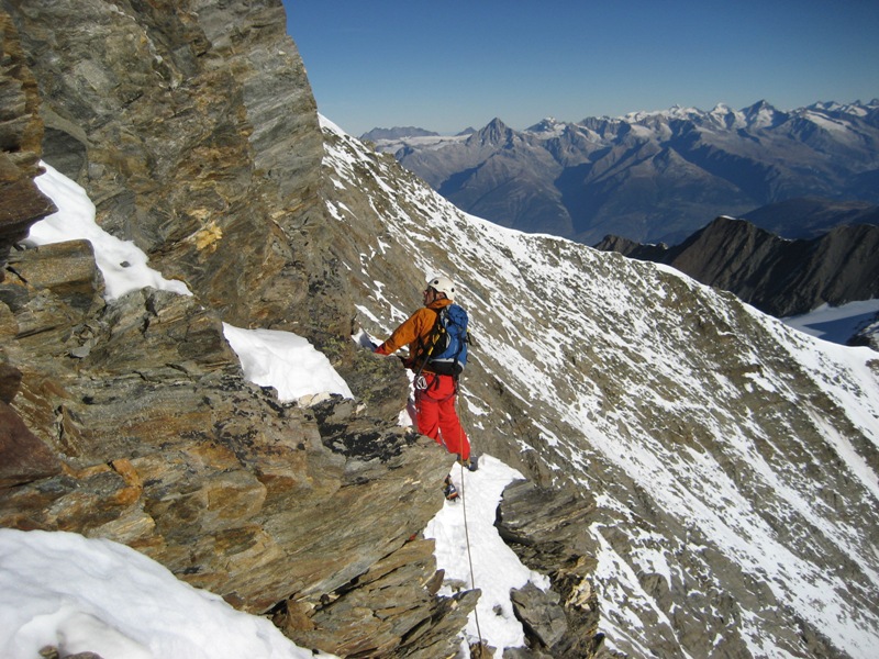 In arrampicata sulla cresta