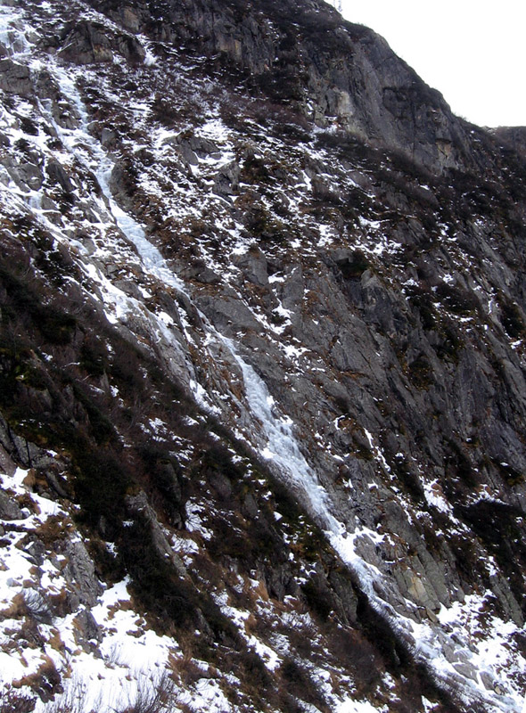 Castellaccio, cascata senza nome